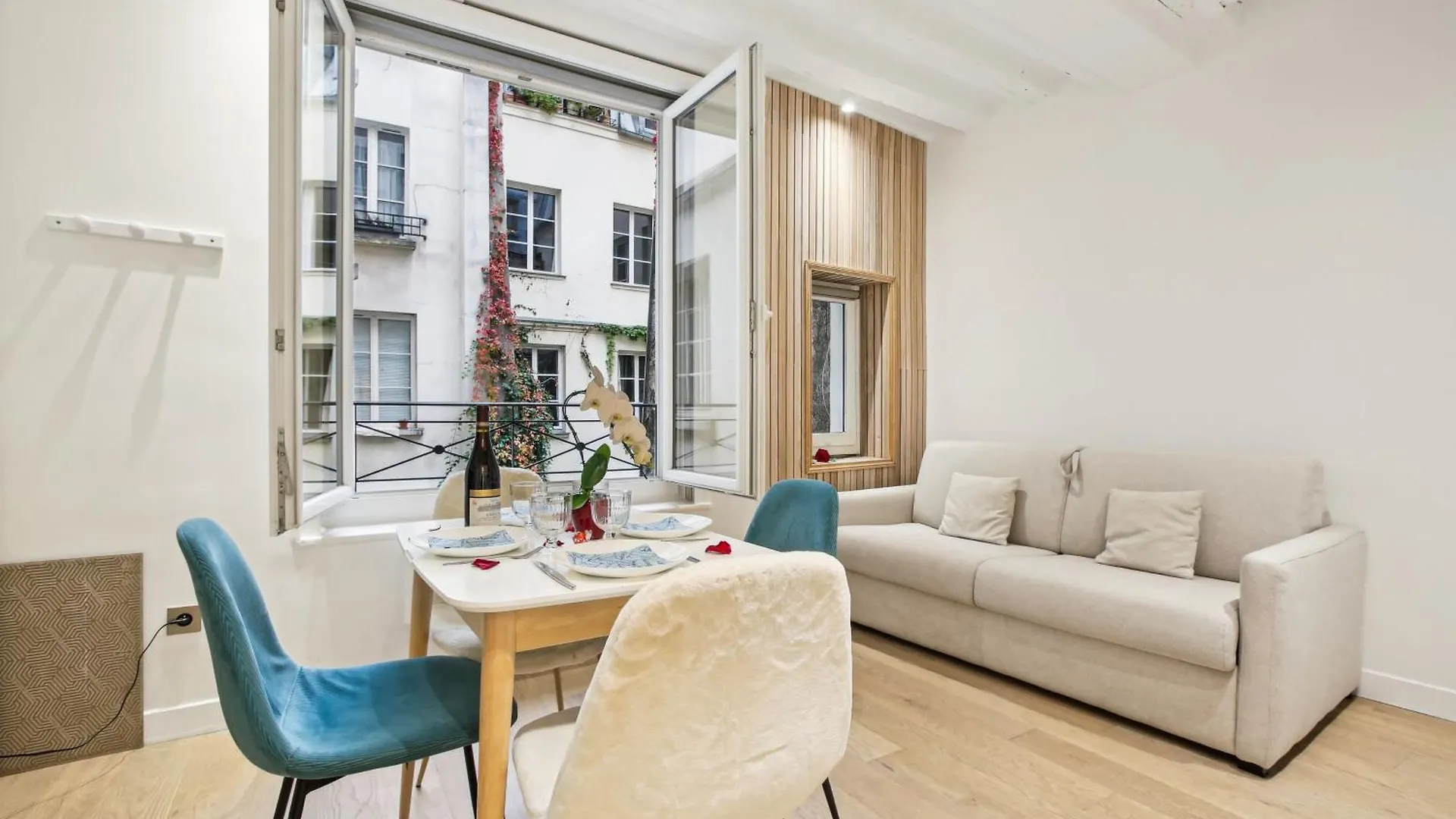 Lavie Maison : Ac & Center Of Paris